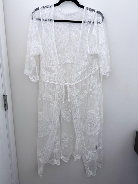 SHEIN Other - SHEIN White Lace Mesh Beach Cover Up Kimono One Size